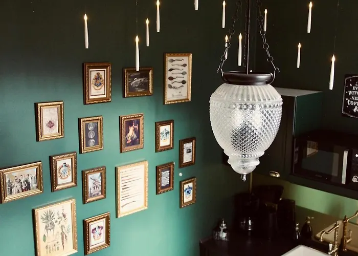 Zauberhafte Mit Hogwarts-feeling Und Terrasse Lejlighed Duisburg