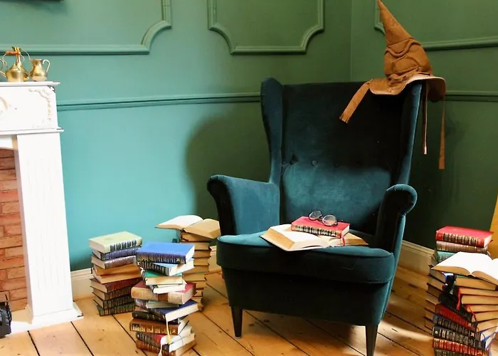 Zauberhafte Mit Hogwarts-feeling Und Terrasse 杜伊斯堡