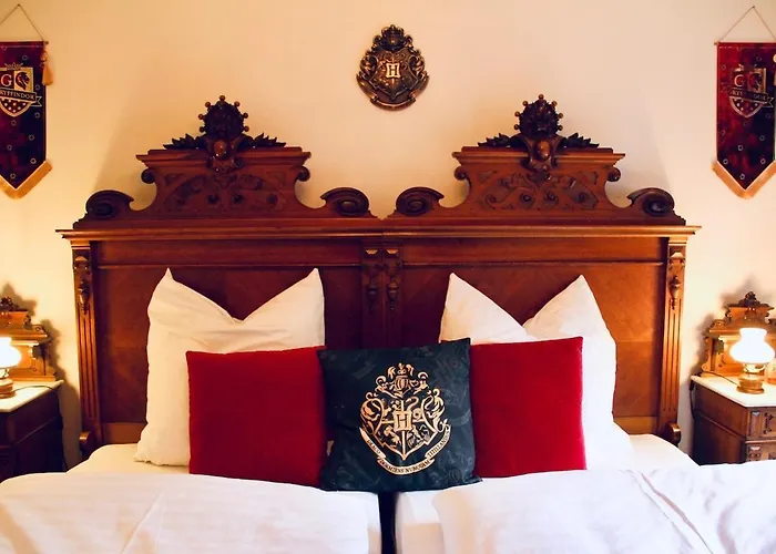 Zauberhafte Mit Hogwarts-feeling Und Terrasse * 杜伊斯堡