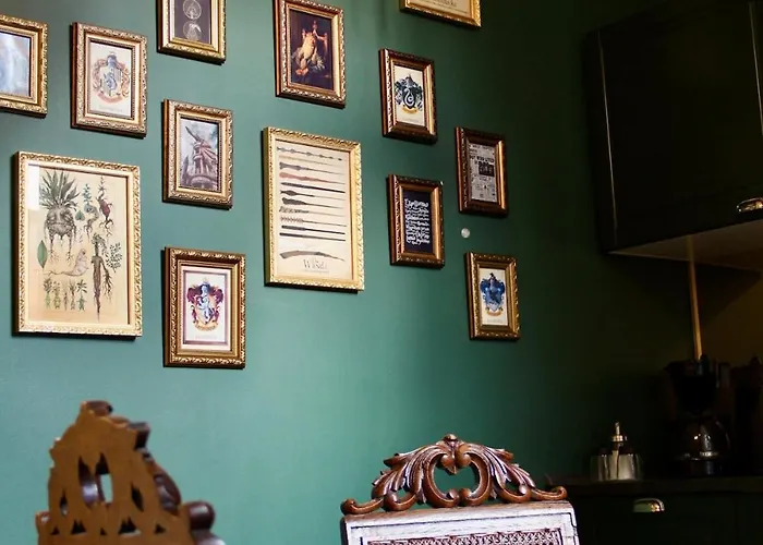 Zauberhafte Mit Hogwarts-feeling Und Terrasse Duisburg